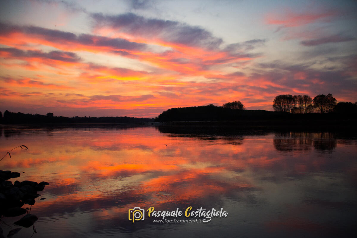 Tramonto sul Po