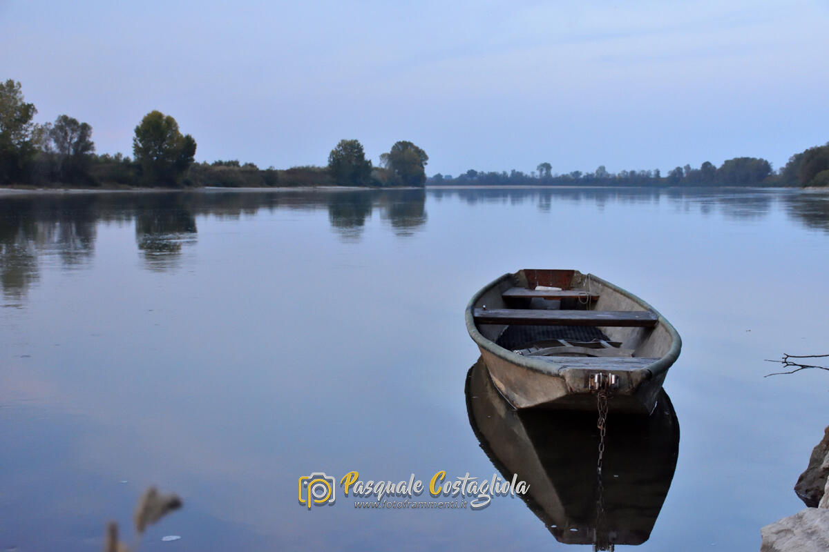 Barca sul fiume Po